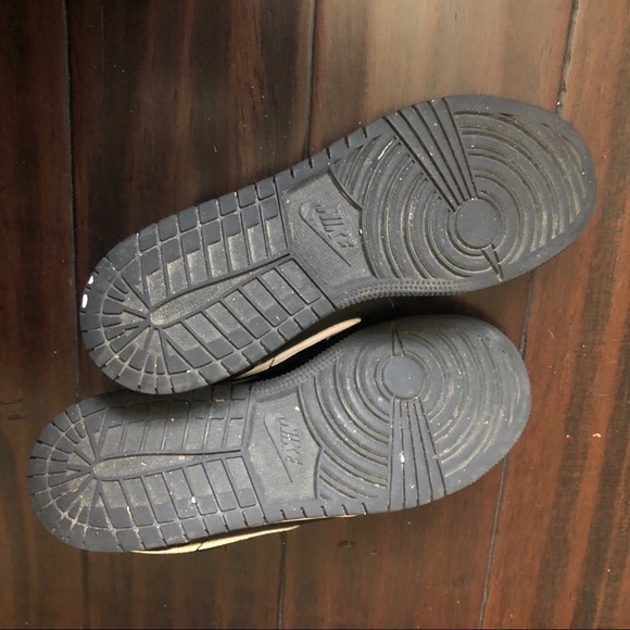 Nike Air Jordan 1 Retro Low BG Black White Basketball Shoes (553560-002) Size 7Y - Picture 8 of 9